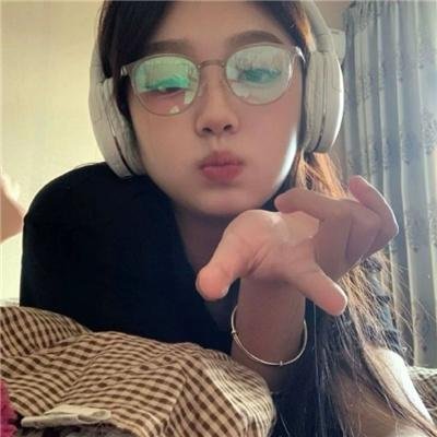 阿卡丁先生